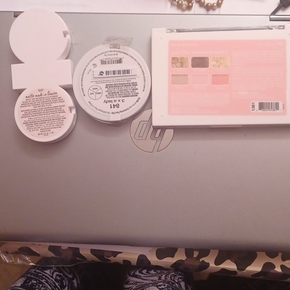 Hard Candy make up - Picture 4 of 5